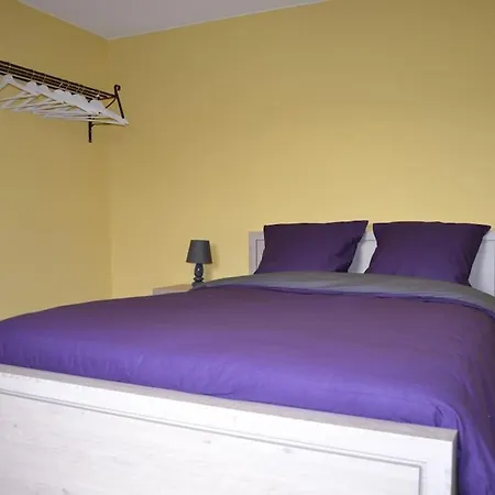 Feriehus Blanc Bleu Sauna Et Jacuzzi Privatif Borne De Recharge