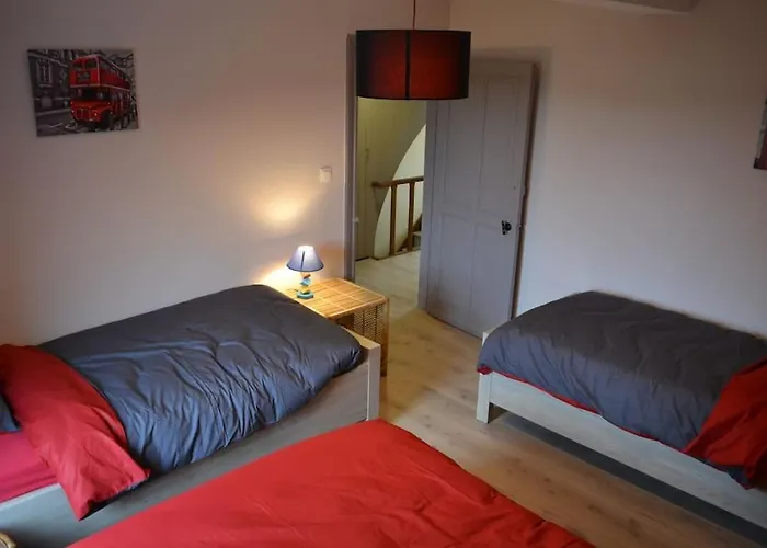 Blanc Bleu Sauna Et Jacuzzi Privatif Borne De Recharge * Rochefort